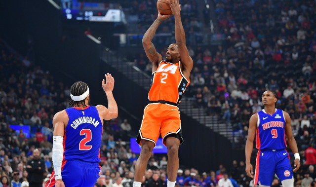 开云体育官方网-没想到吧？小卡34岁赛季场均得分奔向新高 特训一夏增加强投三分