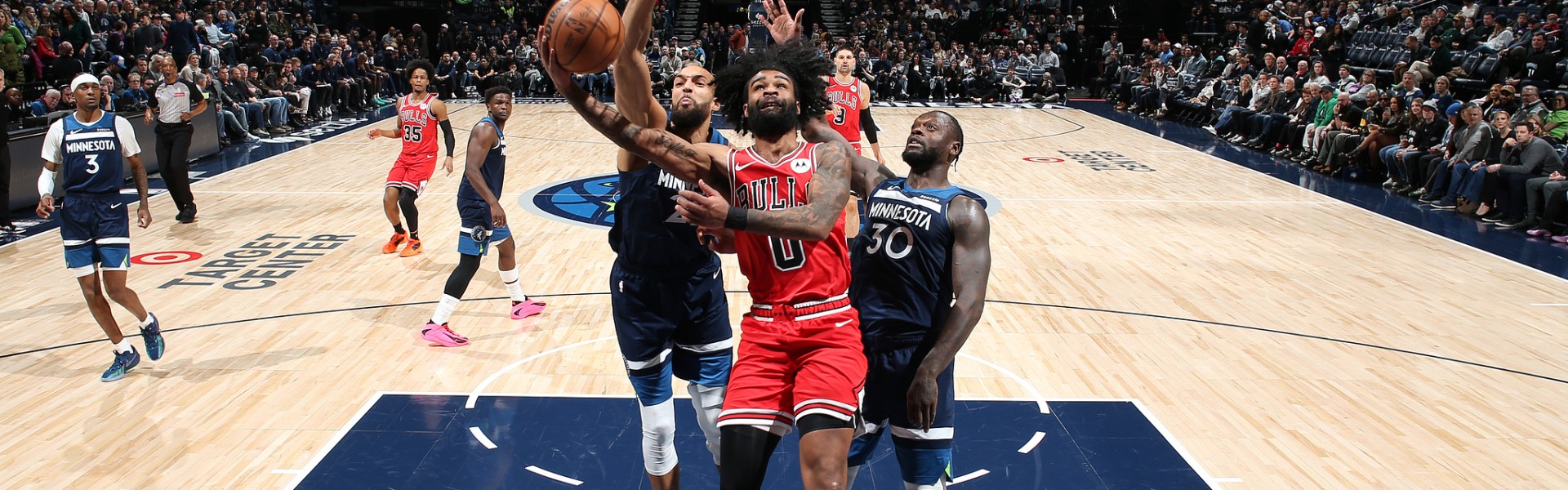 开云体育官方网-怀特22分吉迪复出21分 公牛逆转险胜森林狼获三连胜